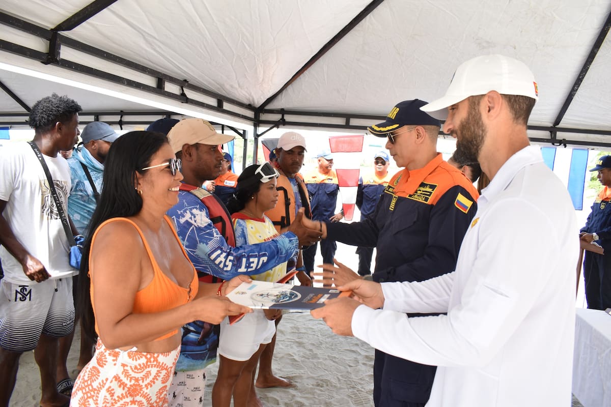 Dimar formaliza embarcaciones menores de la zona insular en Cartagena