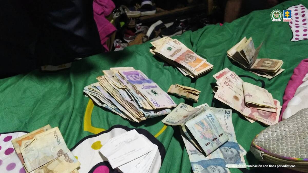 Dinero incautado por la Policía Nacional.