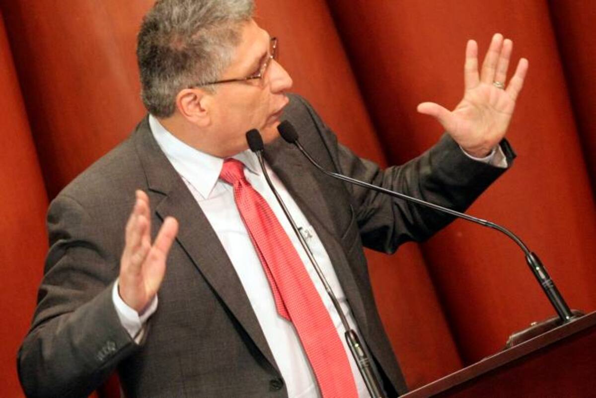 López anunció que su deseo es viajar a Cuba junto con 30 víctimas para participar en los diálogos de paz entre las Farc y el Gobierno. COLPRENSA