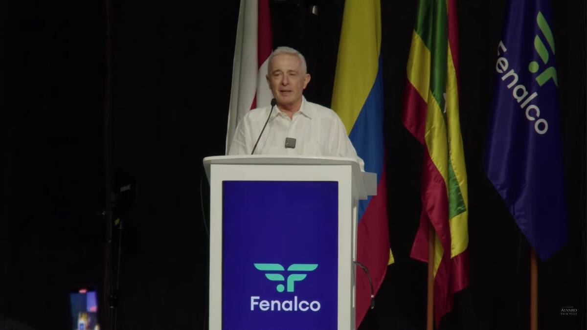 Discurso del ex Presidente Uribe en congreso Fenalco 2024.// Foto: cortesía.