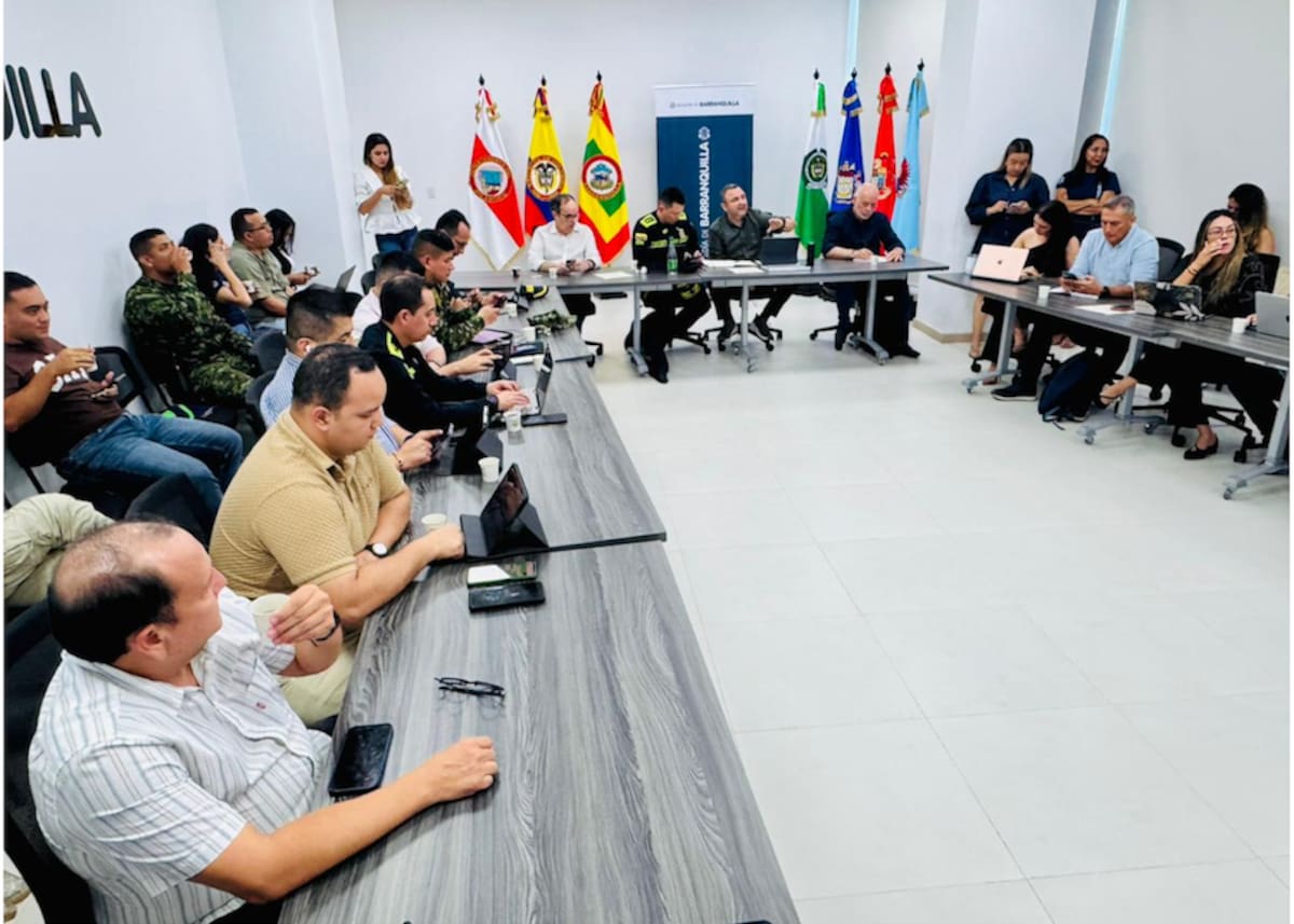 Las autoridades acordaron las medidas de seguridad que se implementarán antes, durante y después del concierto de J Balvin en el estadio Romelio Martínez.//Cortesía Alcaldía de Barranquilla.