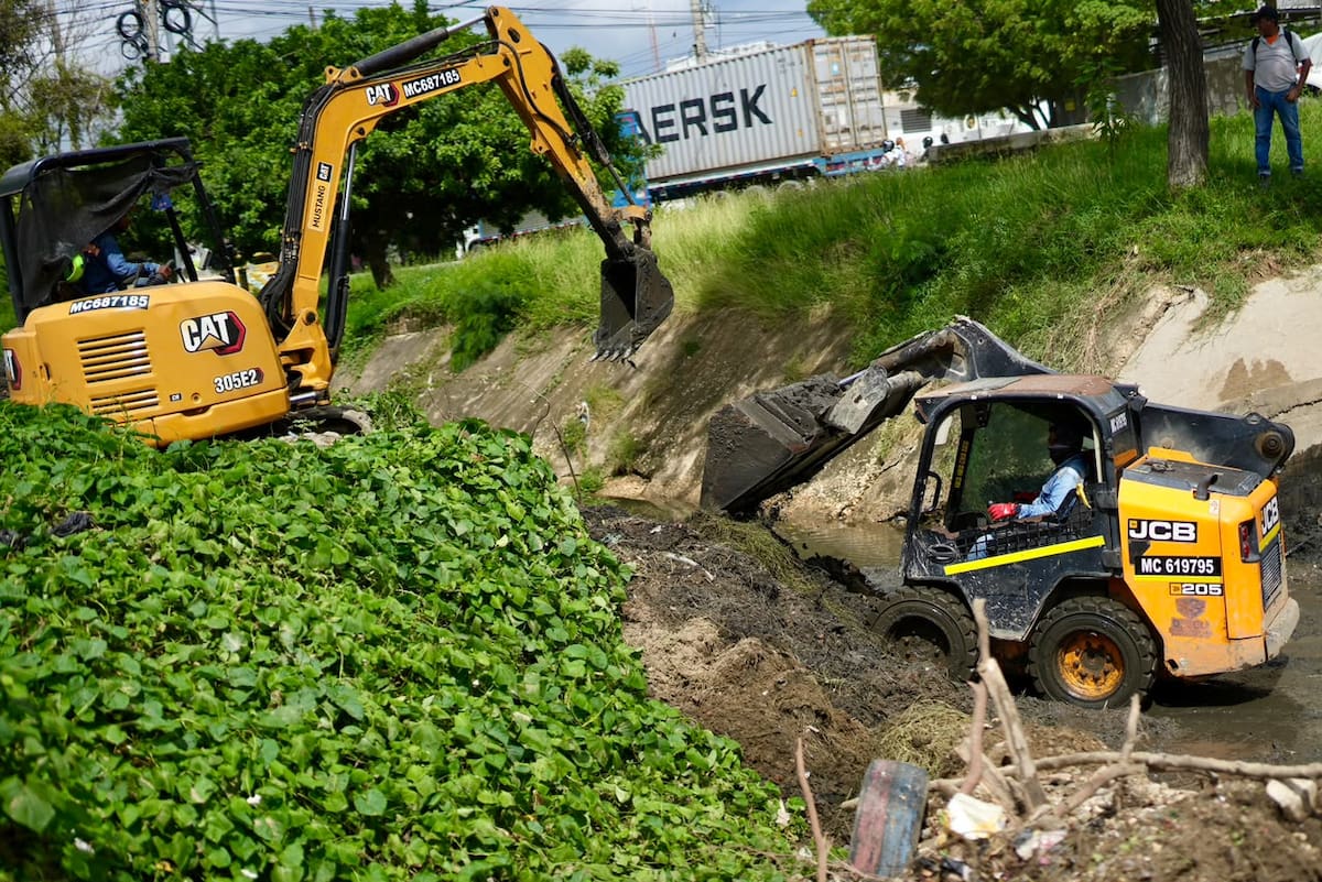 Distrito de Cartagena atiende afectaciones por lluvias y realiza limpieza de canales. // Cortesía - Alcaldía de Cartagena