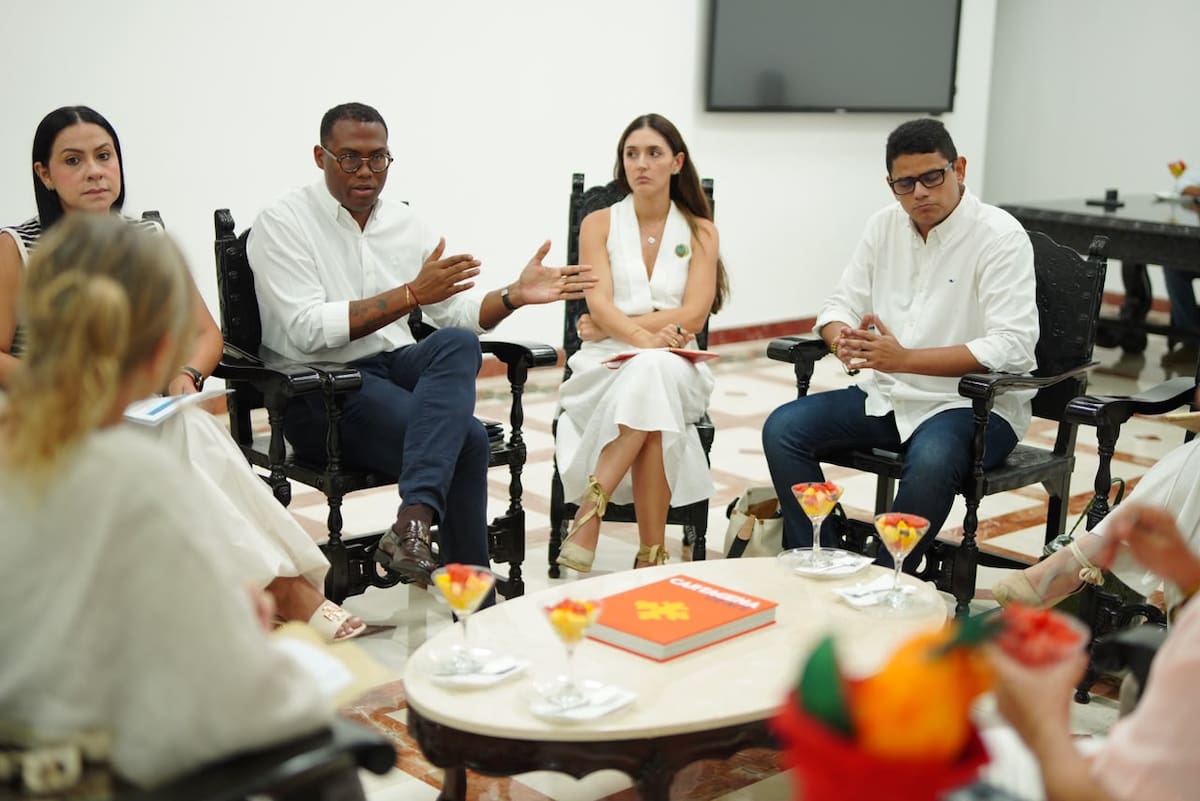 Distrito, Parques Nacionales y otras entidades trabajarán en una estrategia para ordenar la operación marítima. // Foto: cortesía - Alcaldía de Cartagena