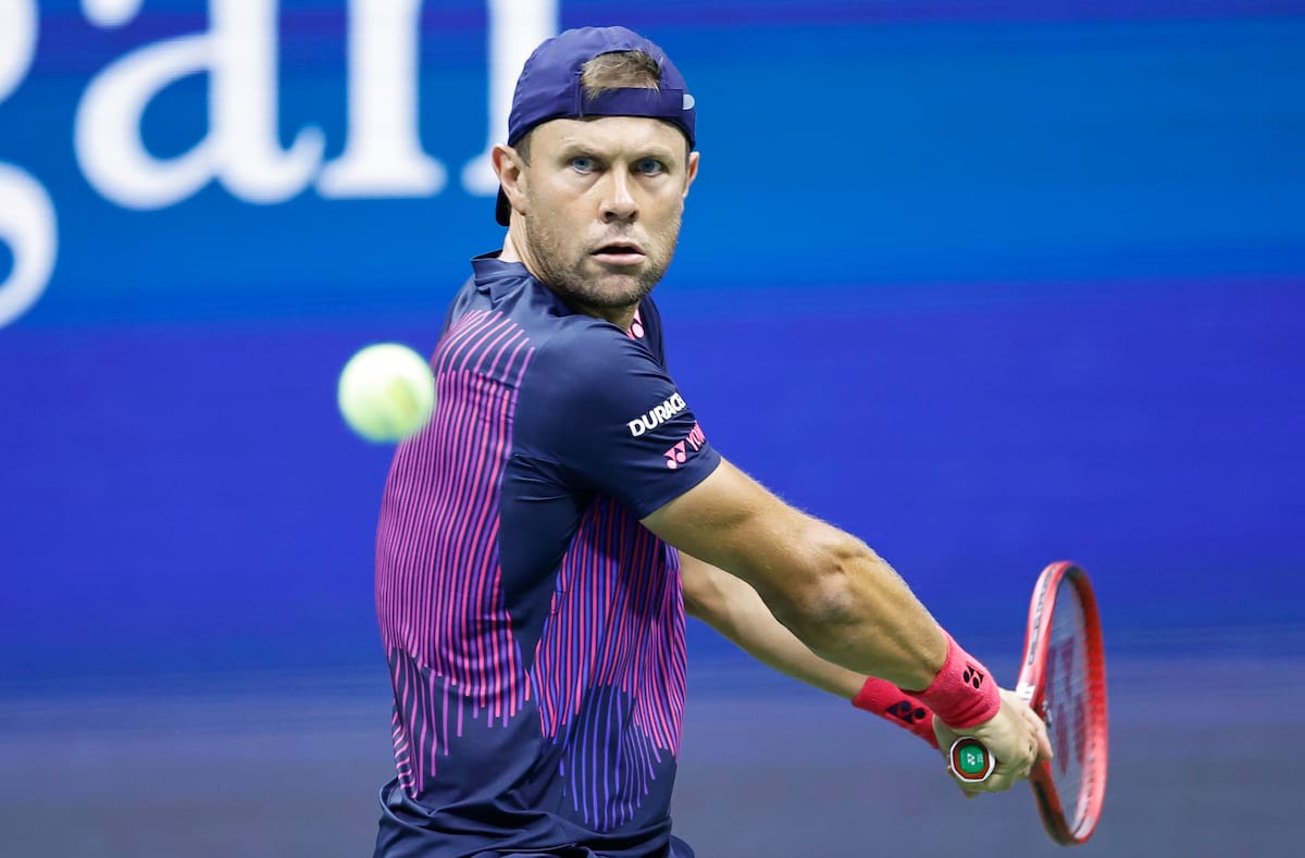 El moldavo Radu Albot durante el partido de primera ronda del US Open de tenis que le enfrentó con el serbio Novak Djokovic. //EFE