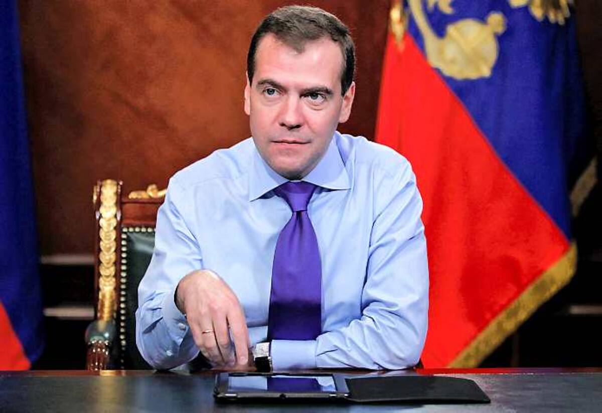 Medvedev alabó el viernes a las elecciones del próximo fin de semana al considerarlas “un momento culminante de la democracia”. AP Dmitry Astakhov