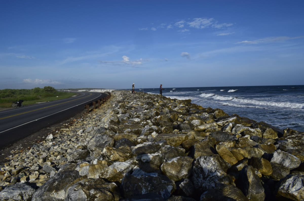 La variante de doble calzada entre los departamentos del Magdalena y Atlántico tendrá una inversión de 2.7 millones de pesos y beneficiará directamente a unos dos millones de personas. //Cortesía Gobernación del Magdalena.