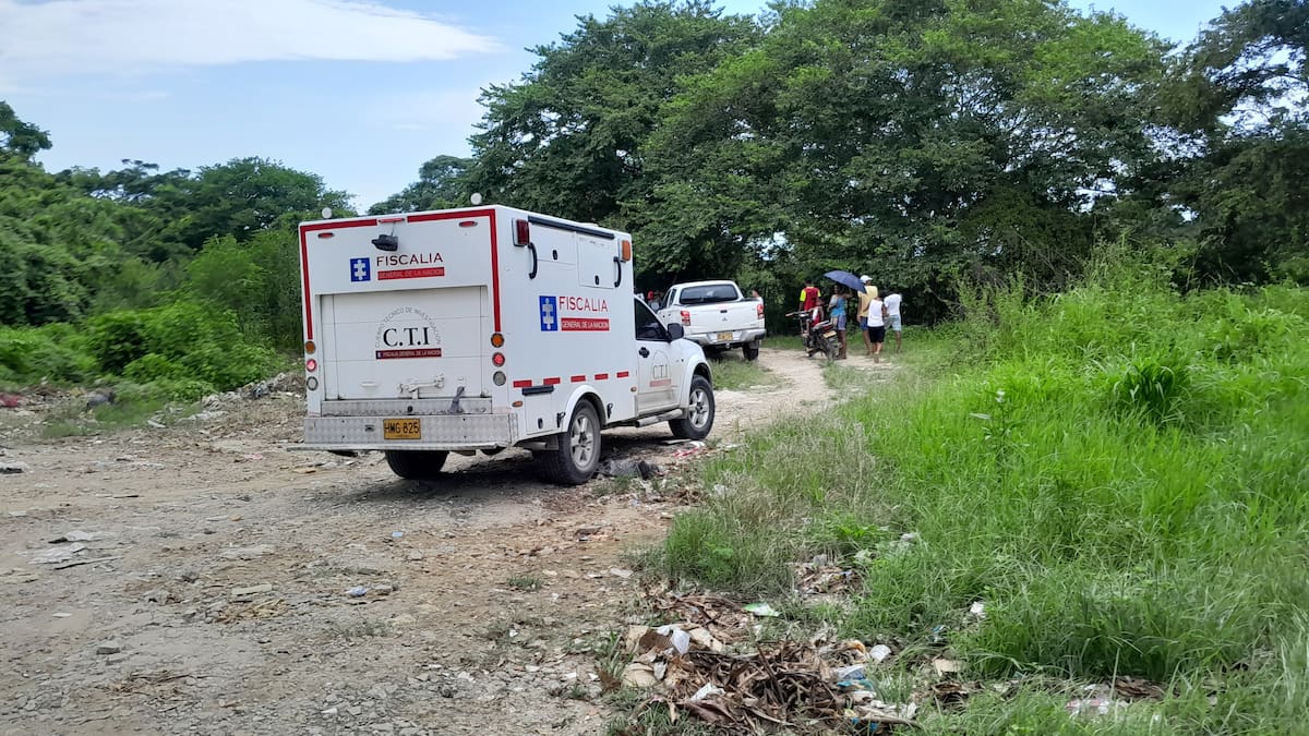 El doble homicidio quedó al descubierto al mediodía del viernes 23 de agosto en una trocha que va del barrio Ciudad Bicentenario a El Pozón, en el suroriente de Cartagena.