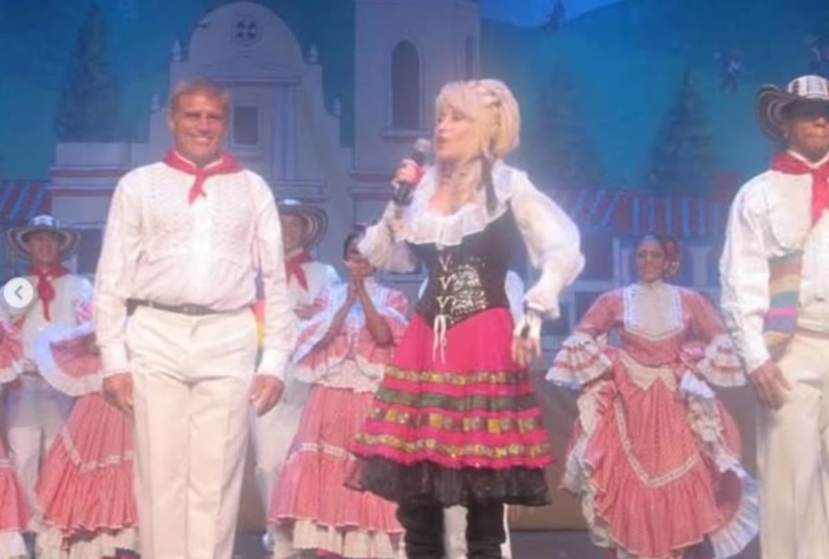 Dolly Parton con el Ballet Nacional de Colombia. //Foto: @balletnacionalcol.