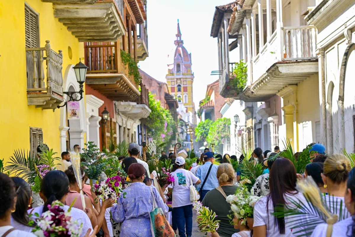 El Domingo de Ramos en Cartagena se celebró desde la Plaza de la Merced. Luego comenzó la procesión hacia la Catedral de Santa Catalina de Alejandría, finalizando con la eucaristía en la misma parroquia. // Foto: Cortesía - Alcaldía de Cartagena.