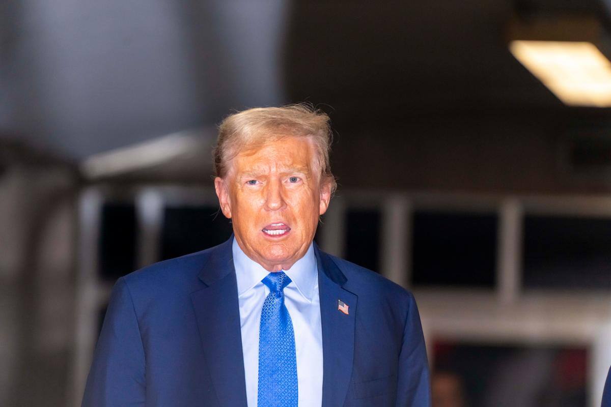 Trump propone a Biden debatir la semana próxima en la Casa Blanca