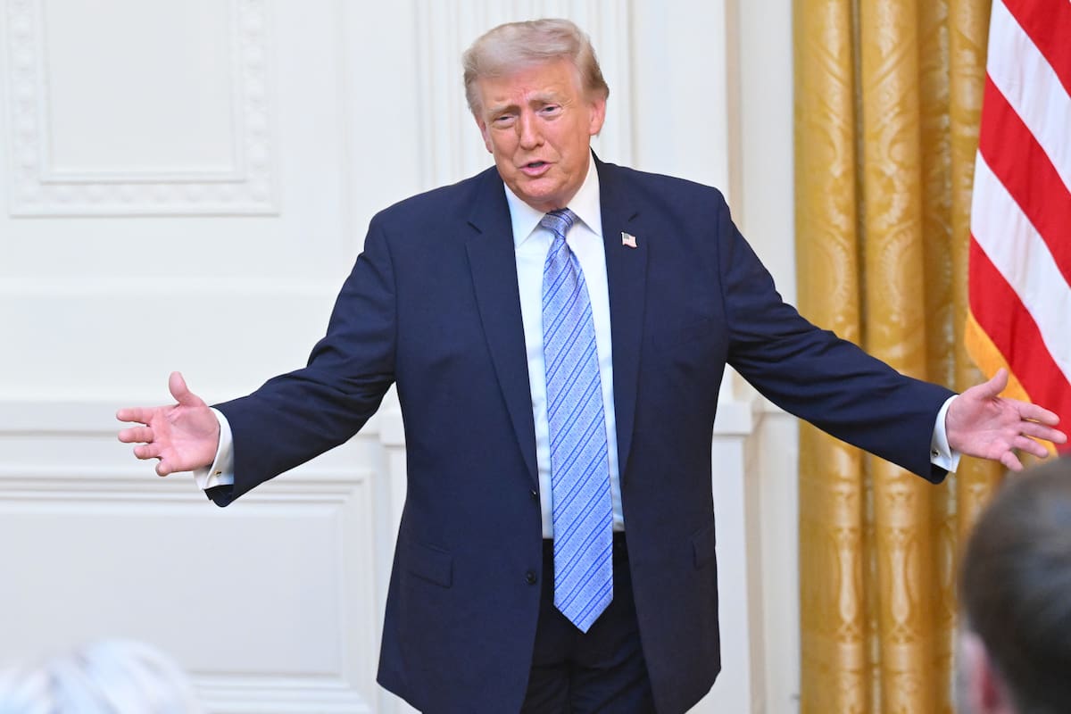 Donald Trump ordena detener los ataques contra Irán para negociar