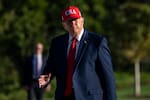 Donald Trump asegura que los migrantes han tomado Francia y lanza polémica propuesta