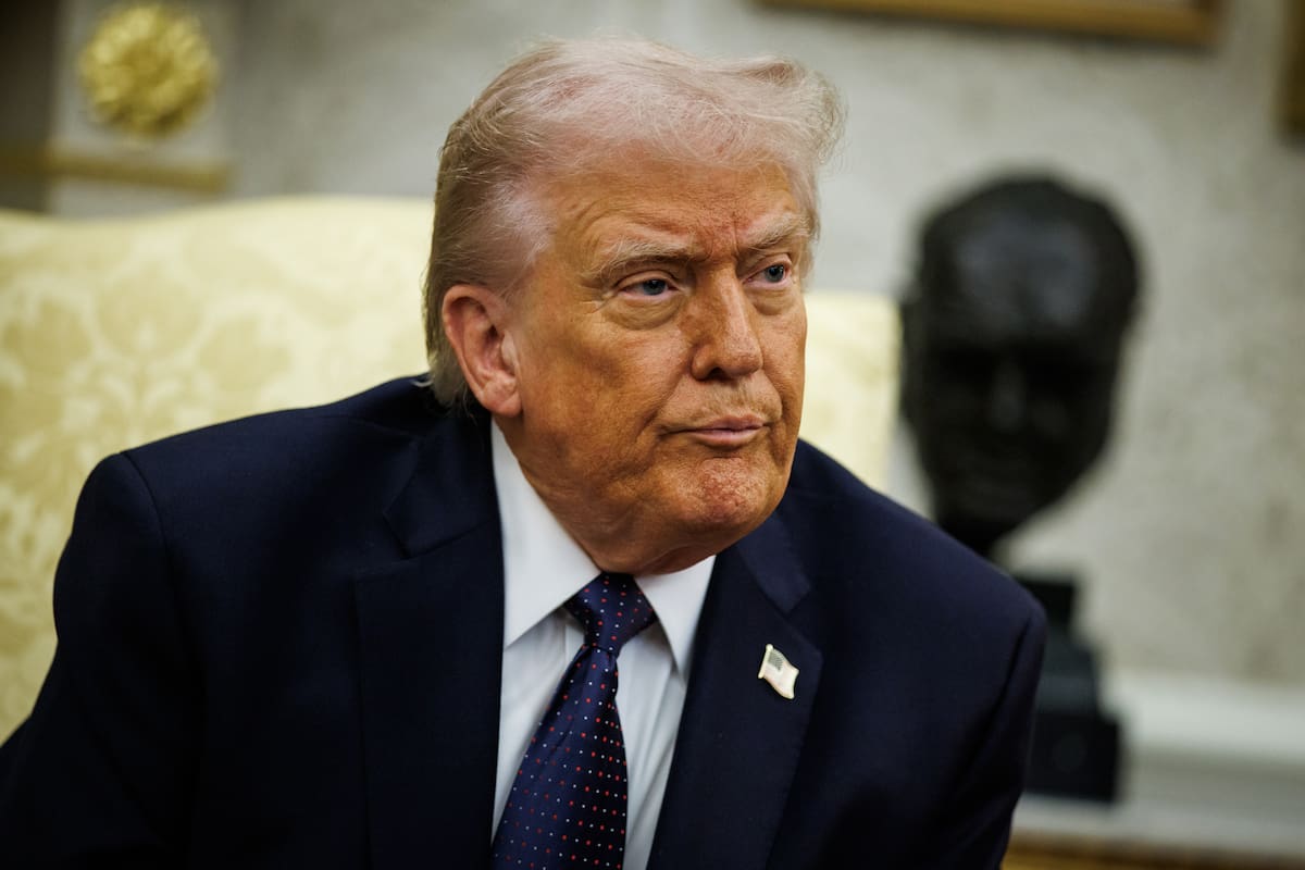 Renuncia funcionario de Donald Trump por rechazo al conflicto con Irán