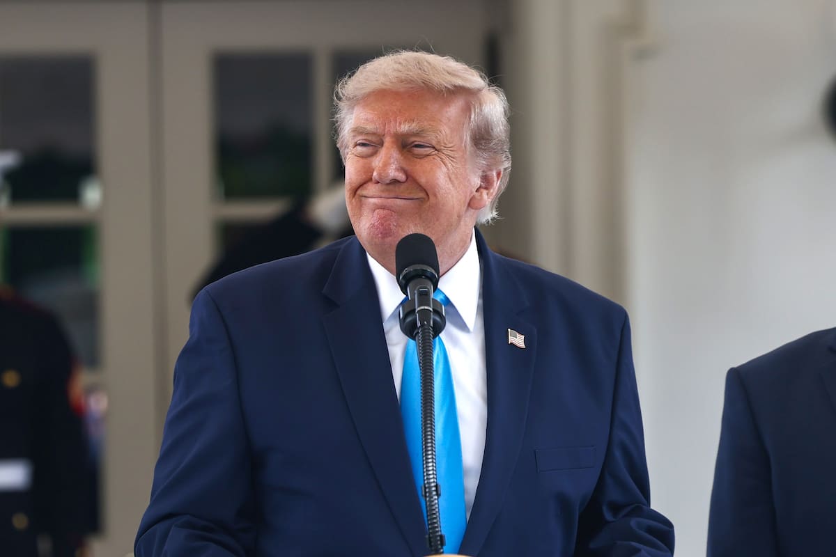 Donald Trump amenaza a Irán con un “golpe muy duro” si fracasan las negociaciones