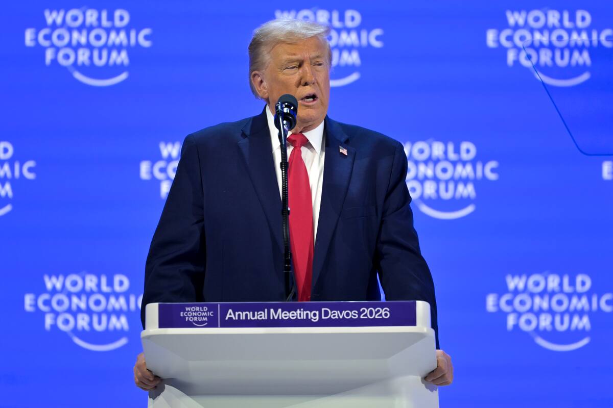 Donald Trump niega el uso de la fuerza en Groenlandia pero no despeja la amenaza