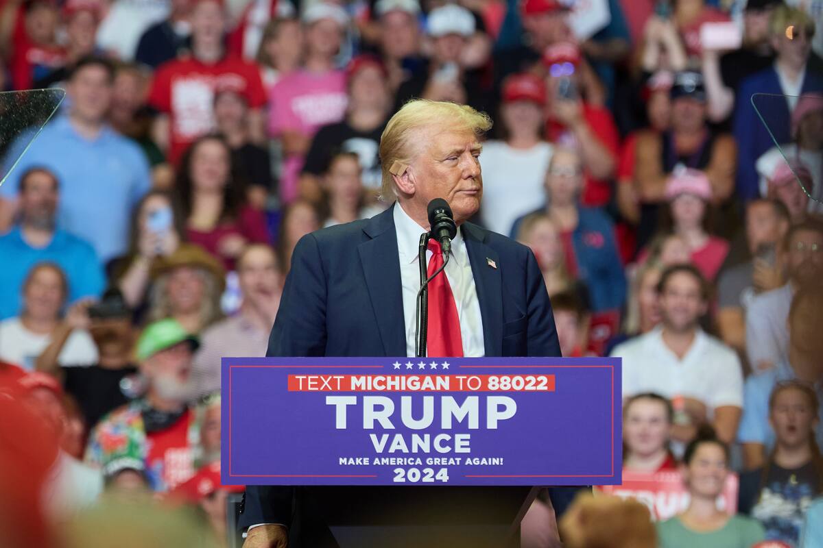 La broma de Trump sobre la debilidad de Biden en su primer mitin tras el atentado