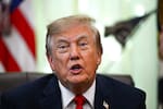 Donald Trump pide cerrar las fronteras de Francia tras ola de violencia: esto dijo
