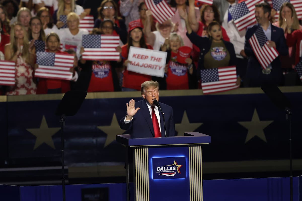 A un mes de las urnas, Donald Trump sale a medir su fuerza electoral