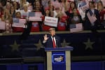 A un mes de las urnas, Donald Trump sale a medir su fuerza electoral