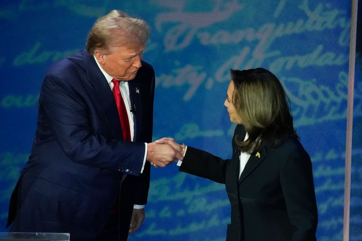 El candidato presidencial republicano, el expresidente Donald Trump, y la candidata presidencial demócrata, la vicepresidenta Kamala Harris. //AP