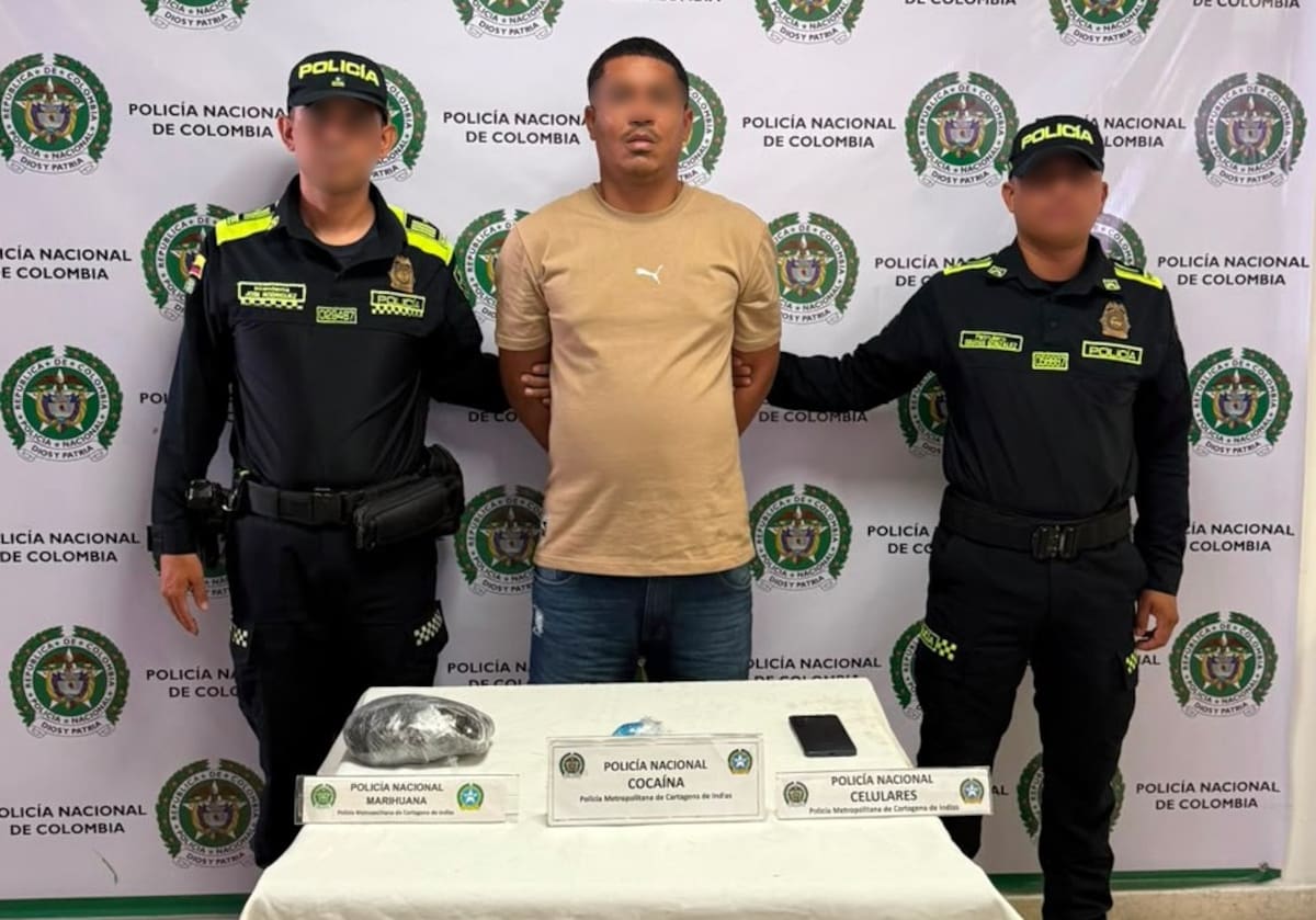 Alias ‘el Chunta’, de 37 años, capturado mediante diligencias de allanamiento en Cartagena. //FOTO: POLICÍA METROPOLITANA DE CARTAGENA.
