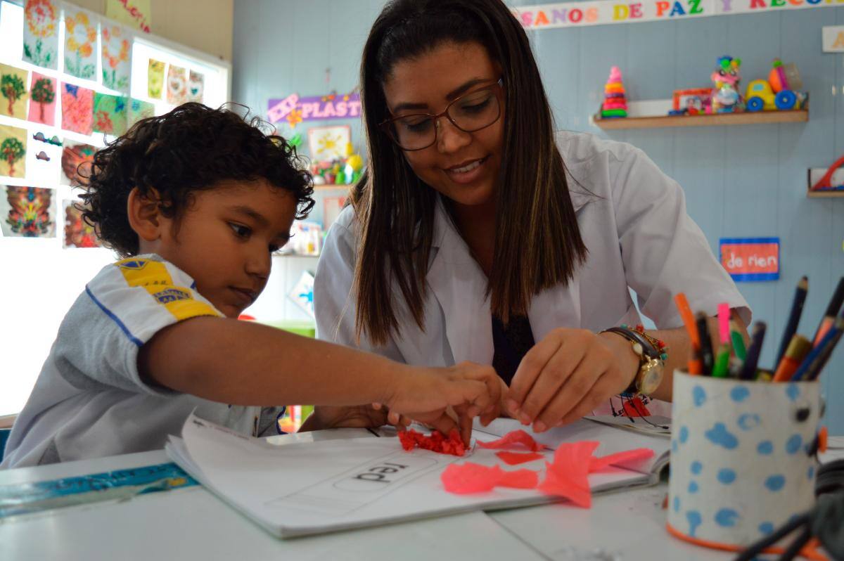 Estudiantes en los ambientes de aprendizaje del Colegio De La Salle. // Cortesía.