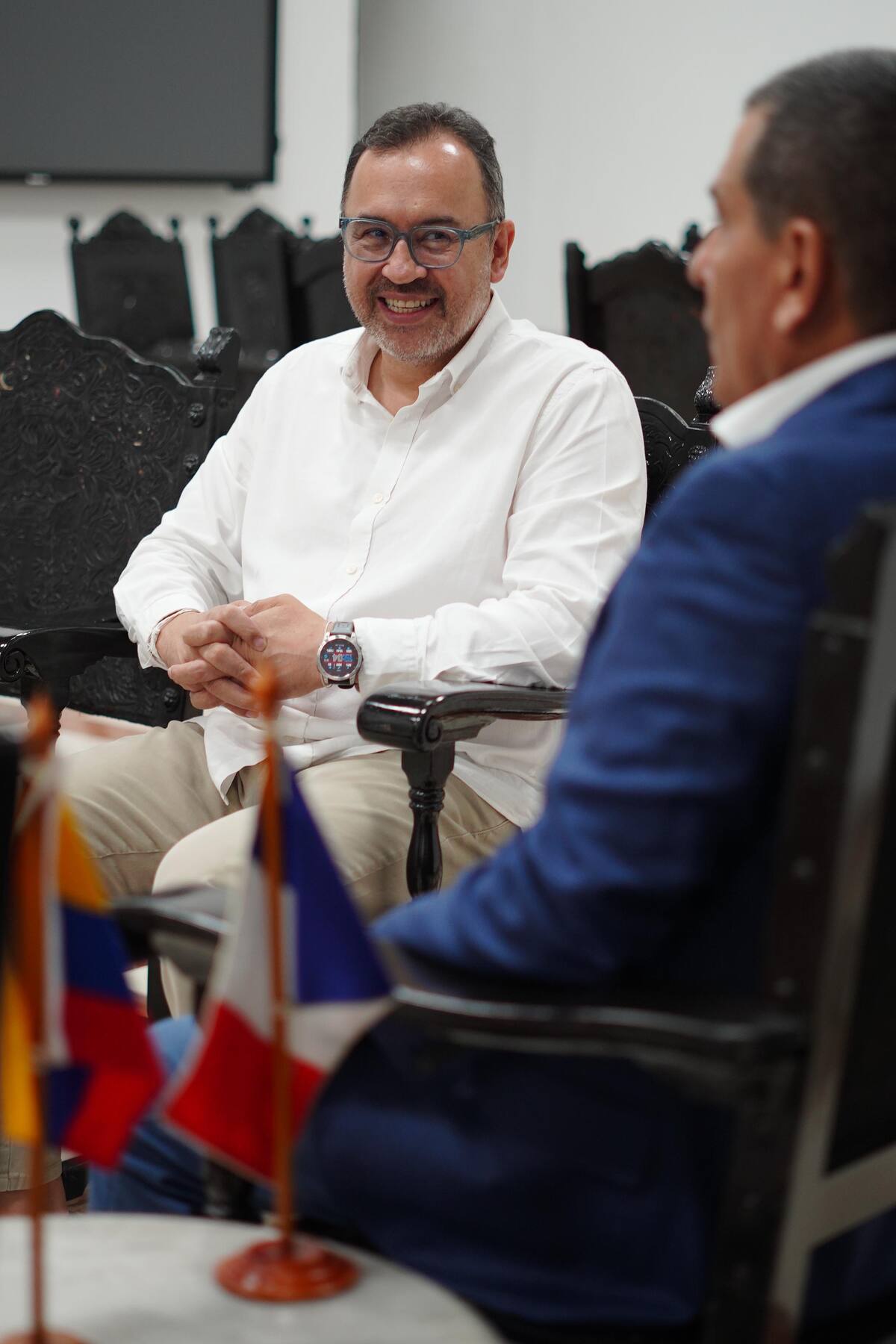 Dumek Turbay, el embajador de Colombia en Francia, Alfonso Prada.// Foto: cortesía.