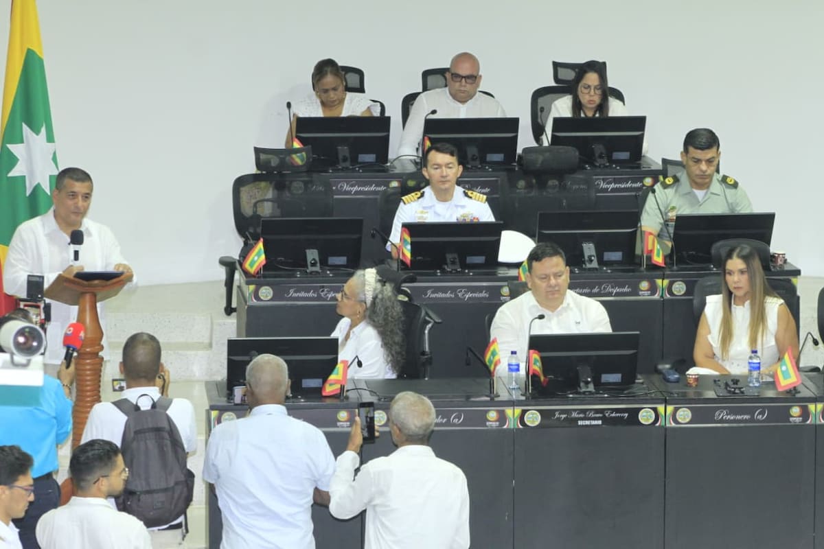 Dumek Turbay anunció acciones legales contra Aguas de Cartagena y Veolia. // Julio Castaño - El Universal