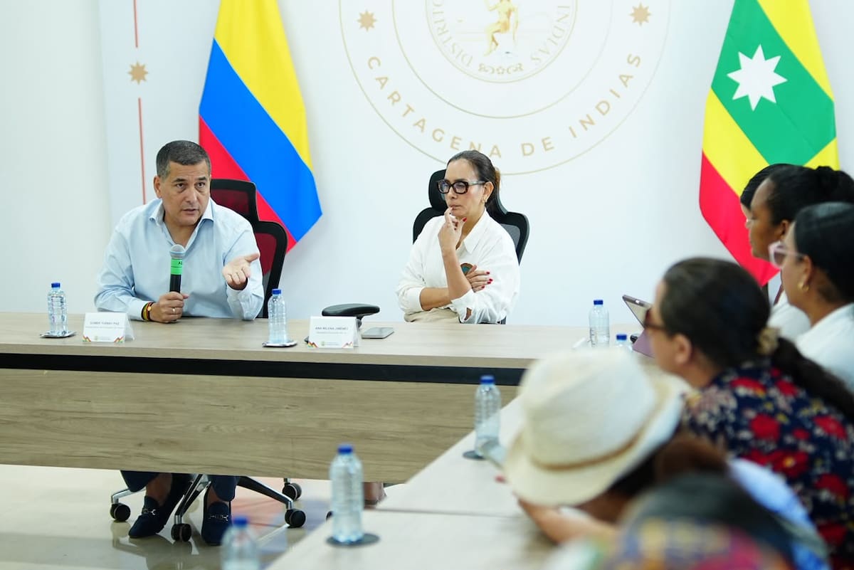 El alcalde Dumek Turbay prometió un seguimiento a todos los compromisos surgidos del encuentro. // Cortesía: Alcaldía de Cartagena.