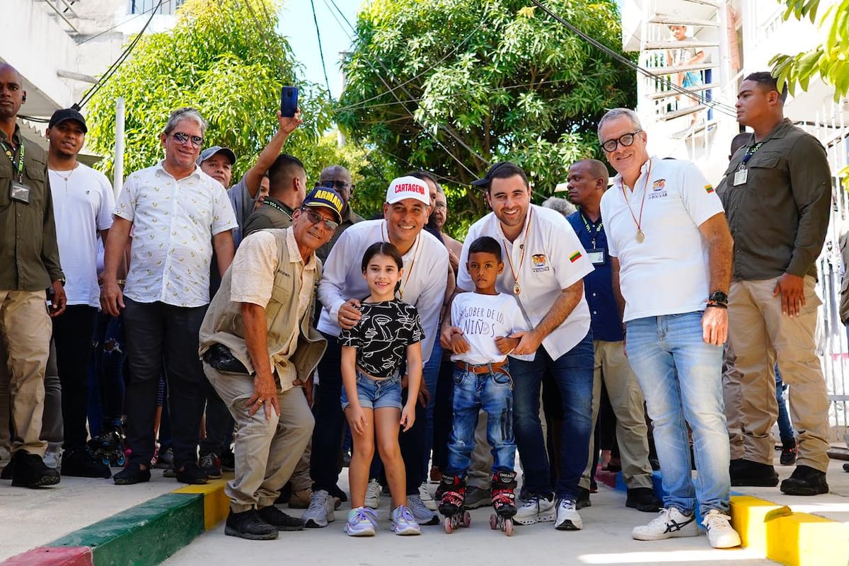 Gobernación y Alcaldía inauguran calle en Ciudadela India Catalina