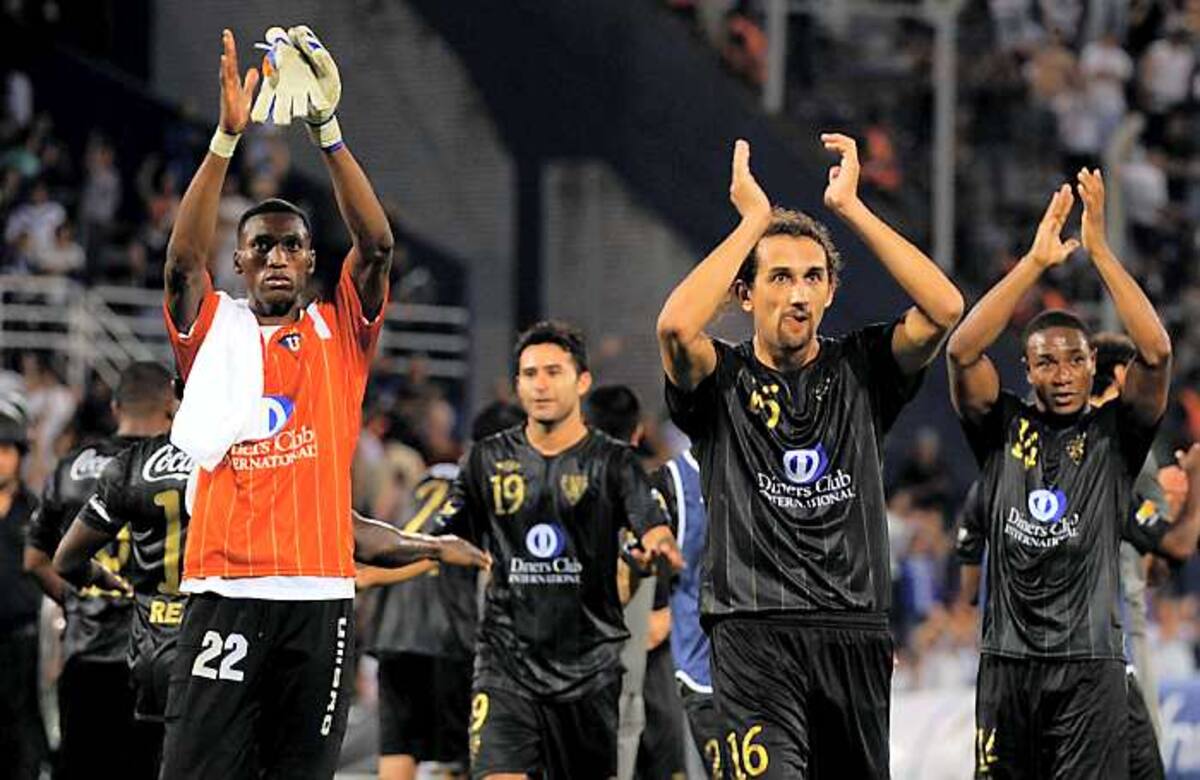 Liga de Quito se clasificó para la final de la Copa Sudamericana-2011 al ganarle 1-0 como visitante el argentino Vélez Sarsfield, en partido de vuelta de semifinales. AFP DANIEL GARCIA