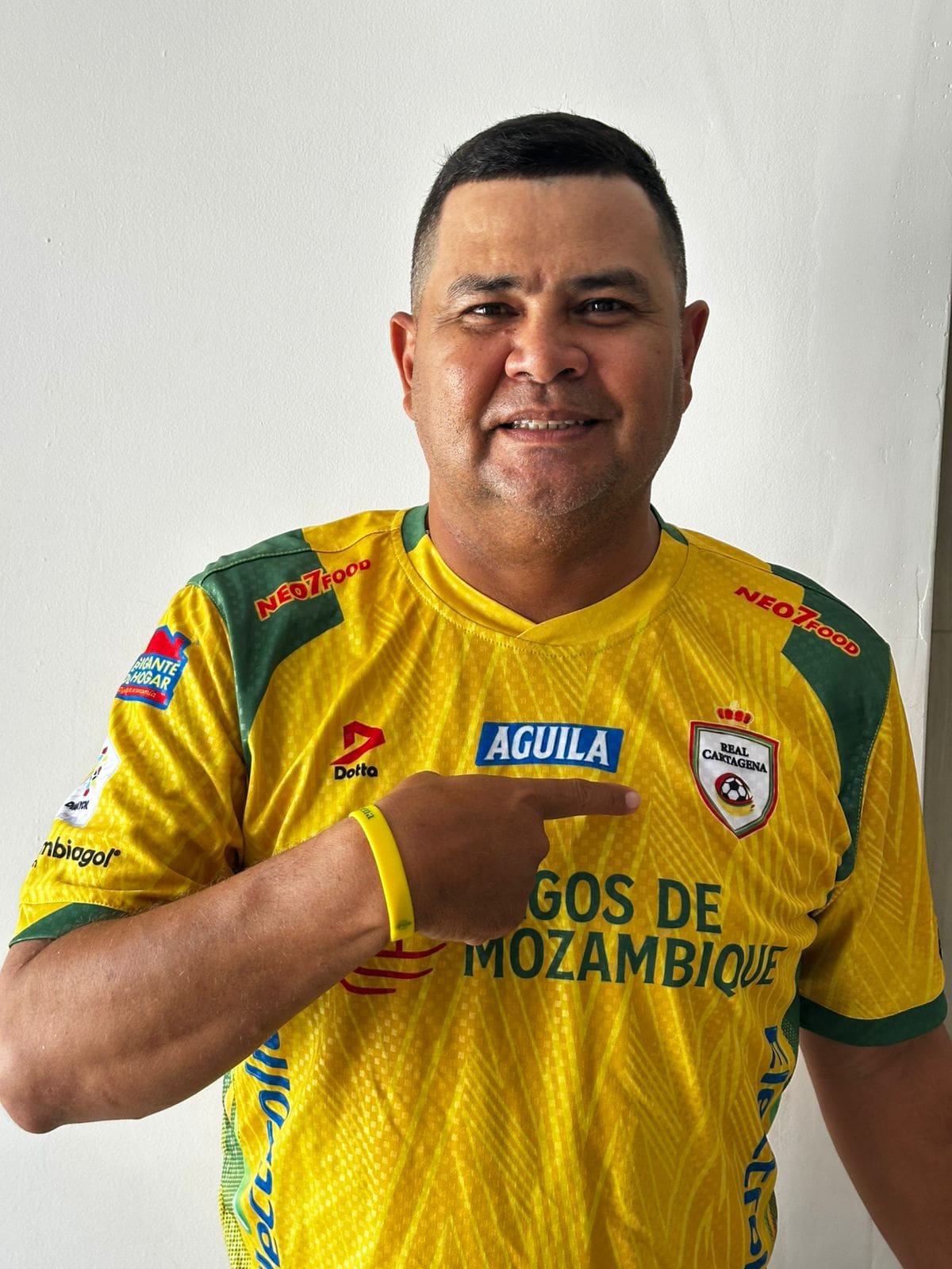 Eder Torres, técnico de Real Cartagena en futsal. //CORTESÌA