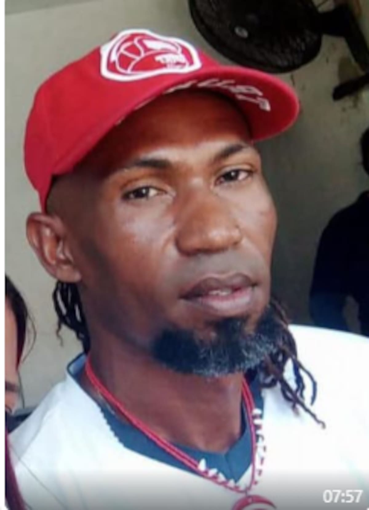 Edilberto Carreazo Chávez tenía 43 años y vivía con su familia en el sector Omaira Sánchez, del barrio La Candelaria.