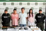 Capturan a 2 hombres y una mujer por almacenar armas para un grupo ilegal