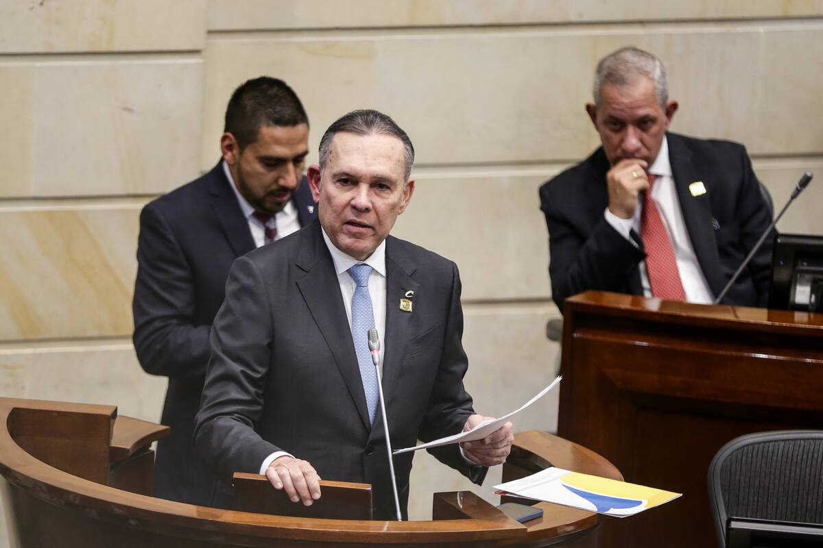 Efraín Cepeda lanza precandidatura presidencial con fuerte mensaje a Petro