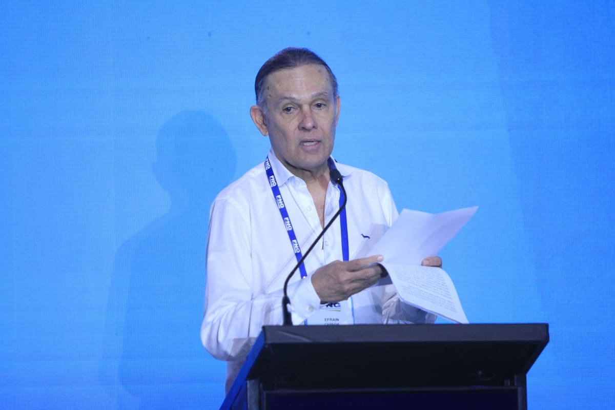 Efraín Cepeda en Convención Bancaria “La Voz de Colombia”. // Óscar Díaz - El Universal