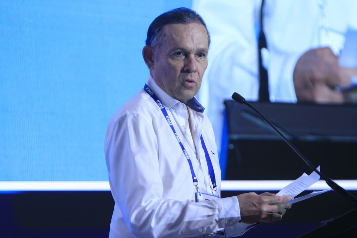 “El Gobierno Petro confunde la diferencia con la traición”: Efraín Cepeda