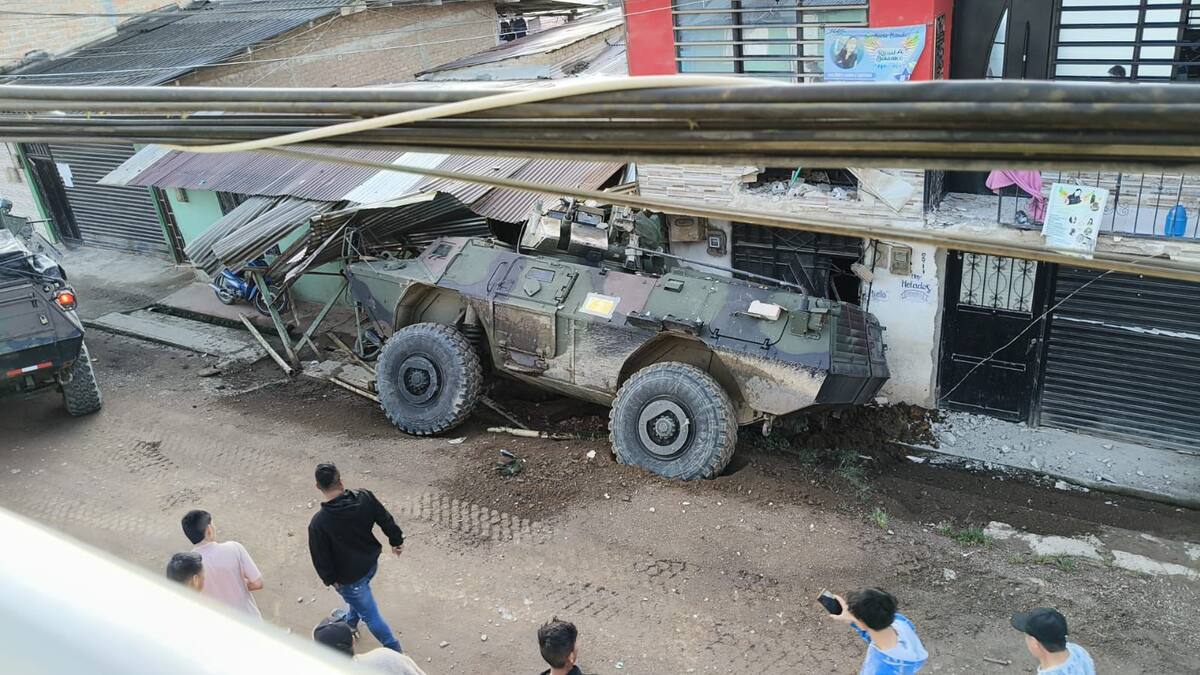 El Ejército adelanta fuertes operaciones militares a esta hora en El Plateado, Municipio de Argelia en el departamento del Cauca. /Tomada de X