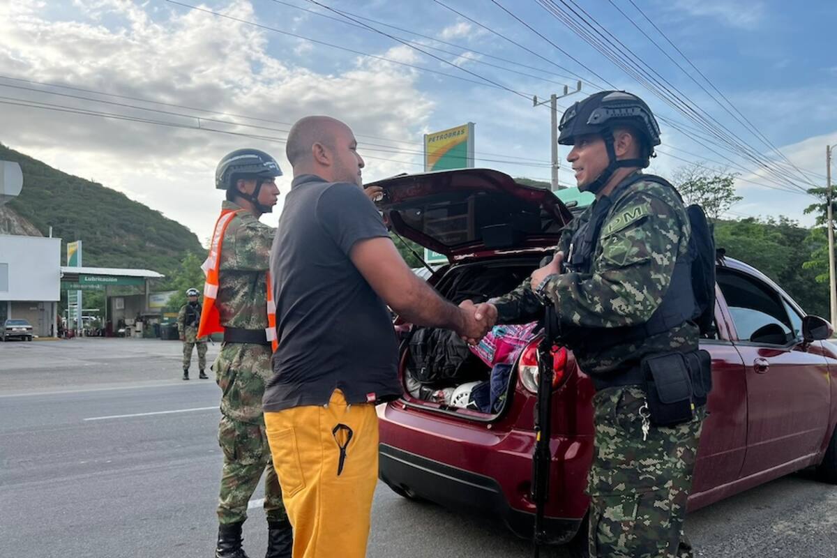 1.375 soldados brindan seguridad en las carreteras del Caribe colombiano