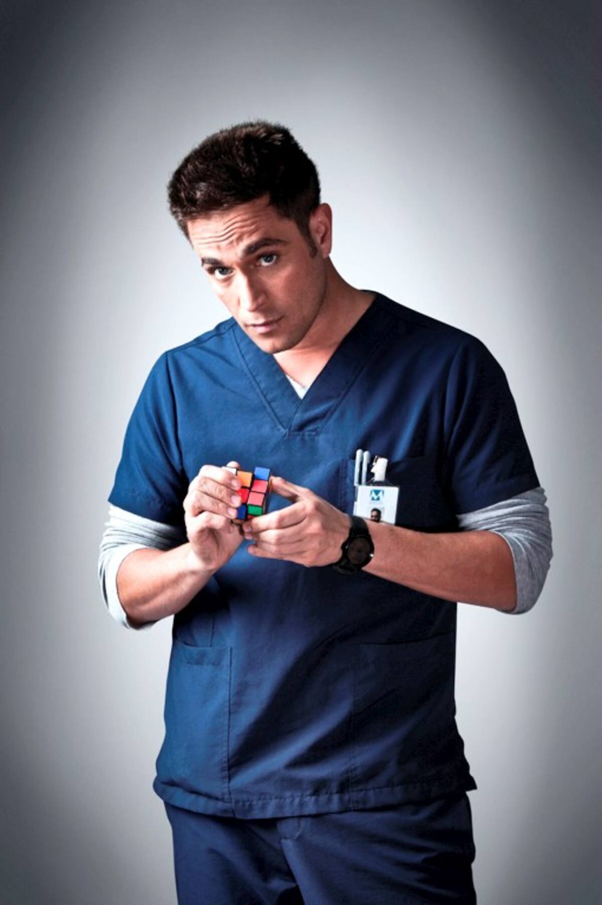 El actor argentino Michel Brown encarna al residente Diego Terra en la serie de Fox “Mentes en shock” una de las series que se terminó de grabar para Fox International Channels y Fox International Channels España. CORTESÍA FOX - COLPRENSA