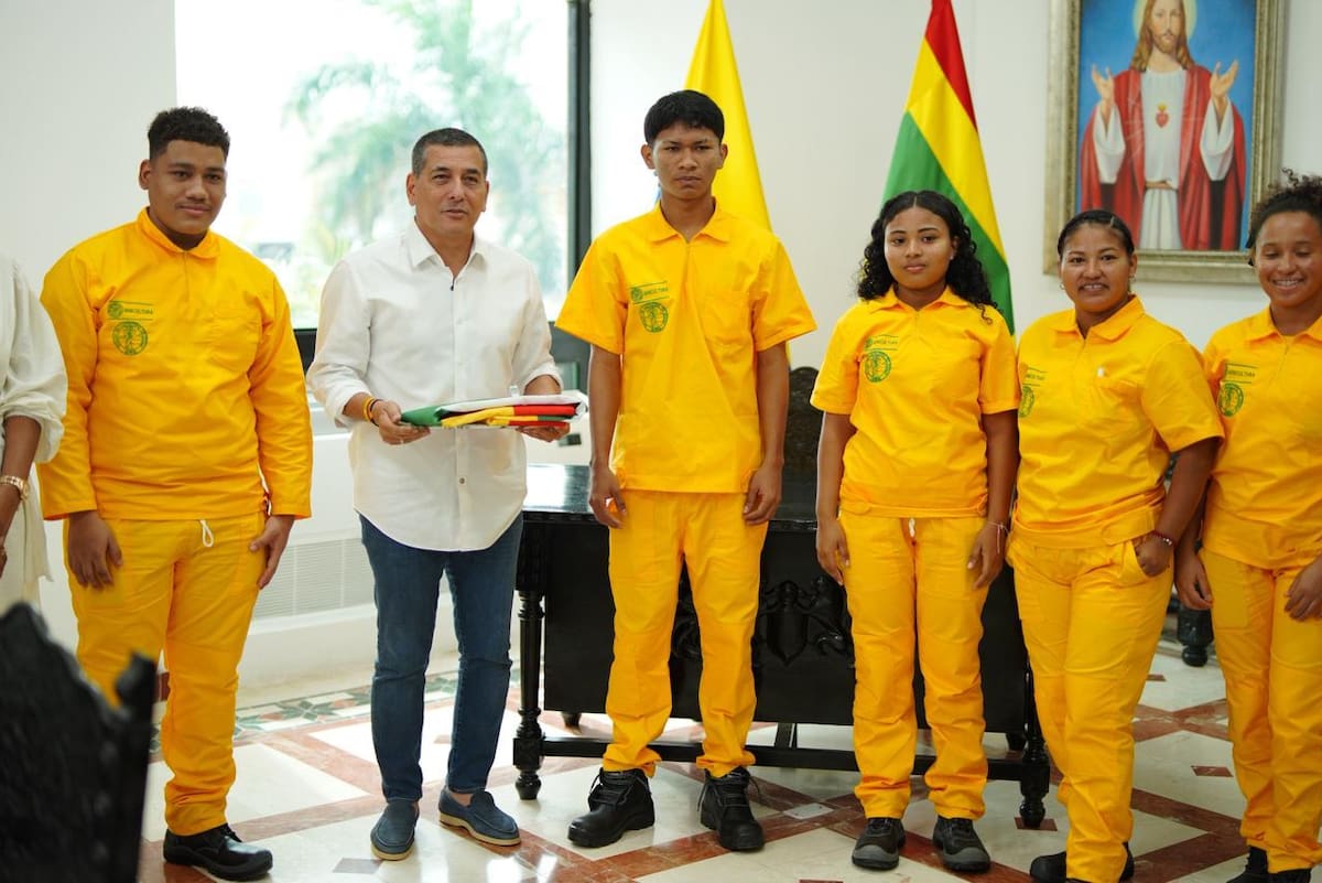 El alcalde Dumek Turbay recibió a los estudiantes de la Etcar. // Foto: cortesía - Alcaldía de Cartagena