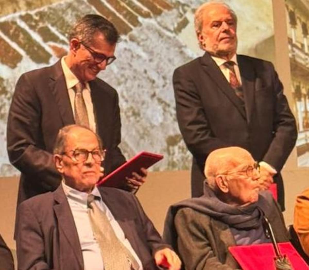El arquitecto cartagenero Alberto Samudio Trallero fue homenajeado en Bogotá. // Foto: cortesía