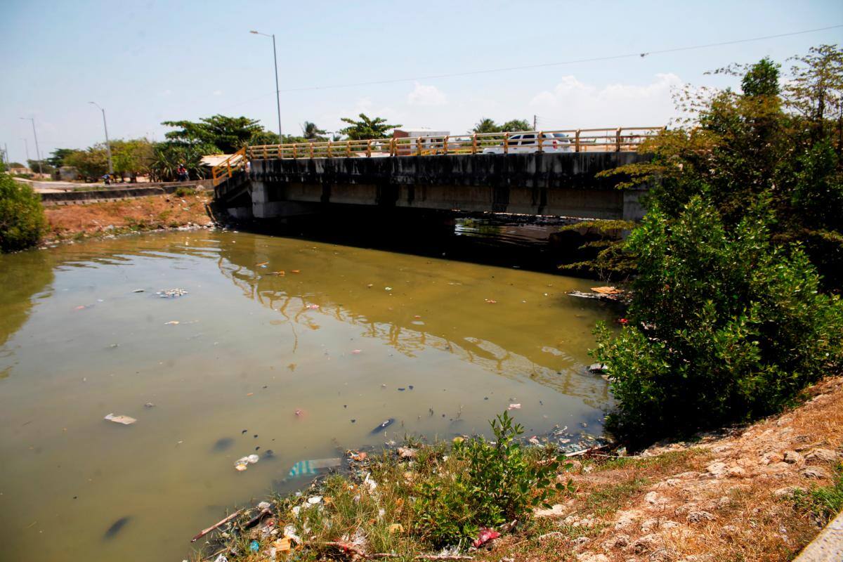 La inversión para la limpieza de canales en Cartagena