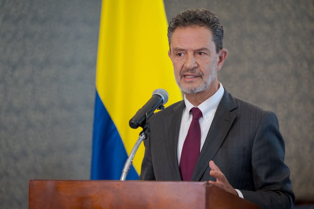 Cancillería detecta irregularidades en contratos por $92.846 millones durante 2026