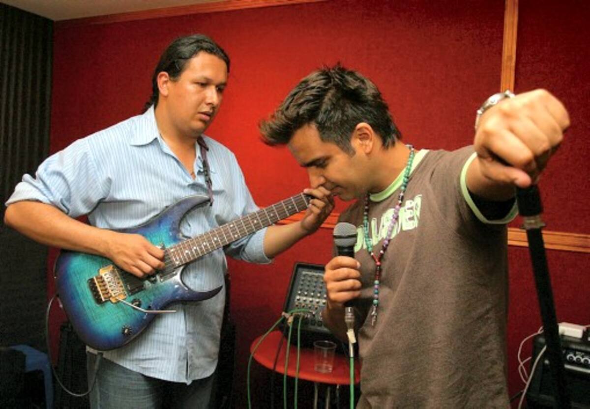 El cantautor caleño Jorge Cárdenas presenta su nuevo sencillo Tengo.