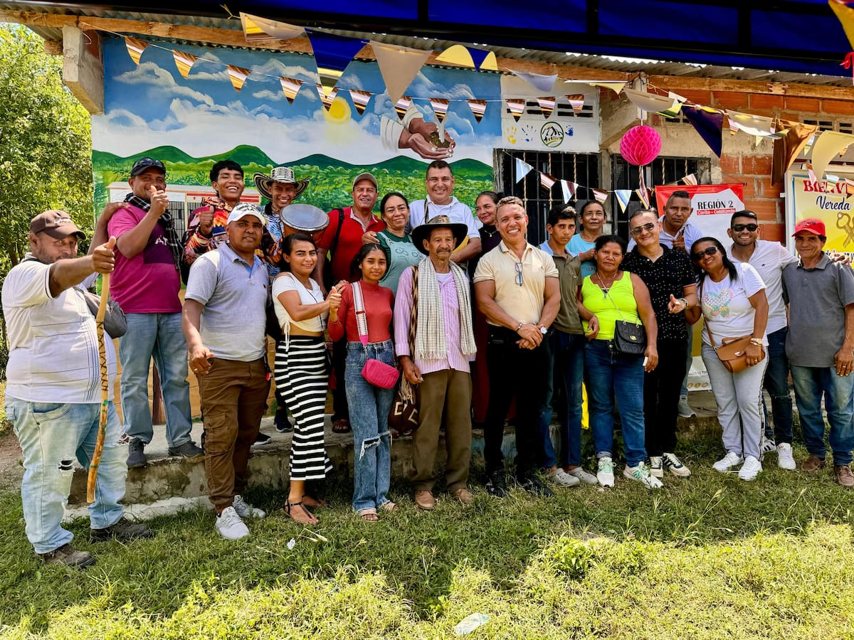 Firmantes de paz y comunidad local en Bonito, Carmen de Bolívar. // Cortesía.