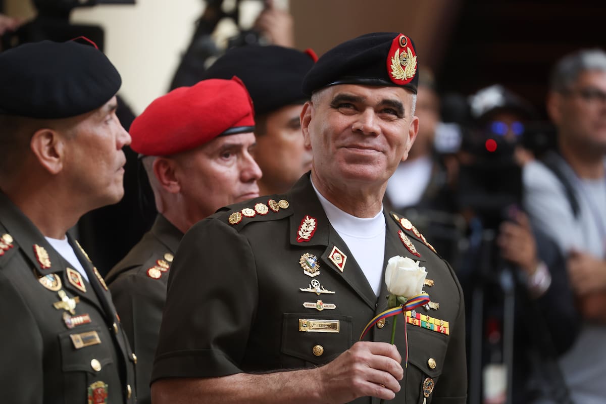 Vladimir Padrino López vuelve al gobierno de Delcy Rodríguez