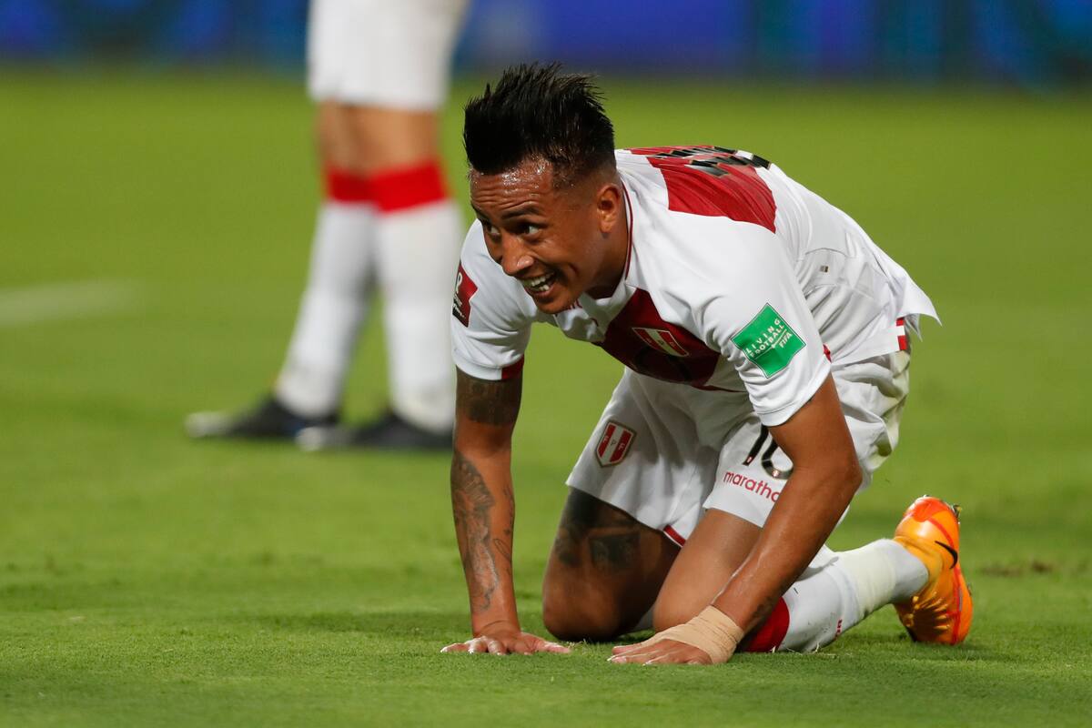 Christian Cueva, despedido de su equipo tras denuncias por violencia de género