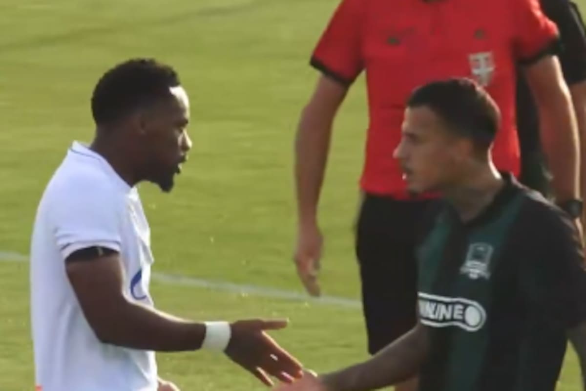 Video: Jhon Durán se salvó de la tarjeta roja en su debut con el Zenit