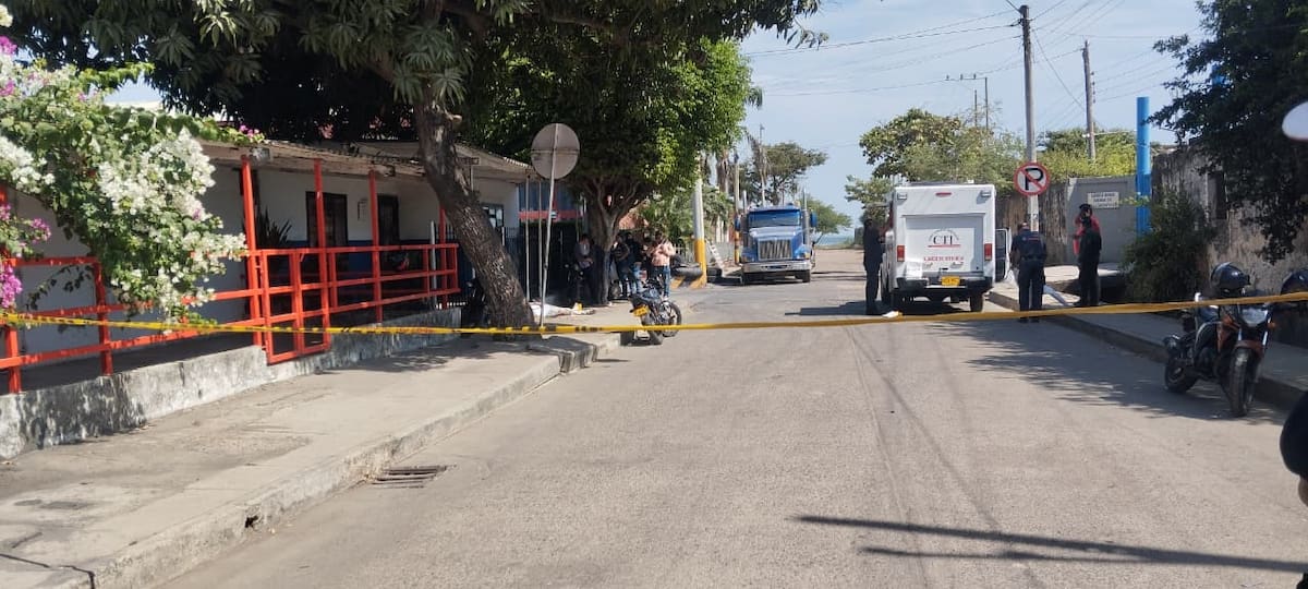 El crimen ocurrió a plena luz del día y elevó a dos los homicidios registrados este sábado 18 de julio en La Purina. // Foto: El Universal